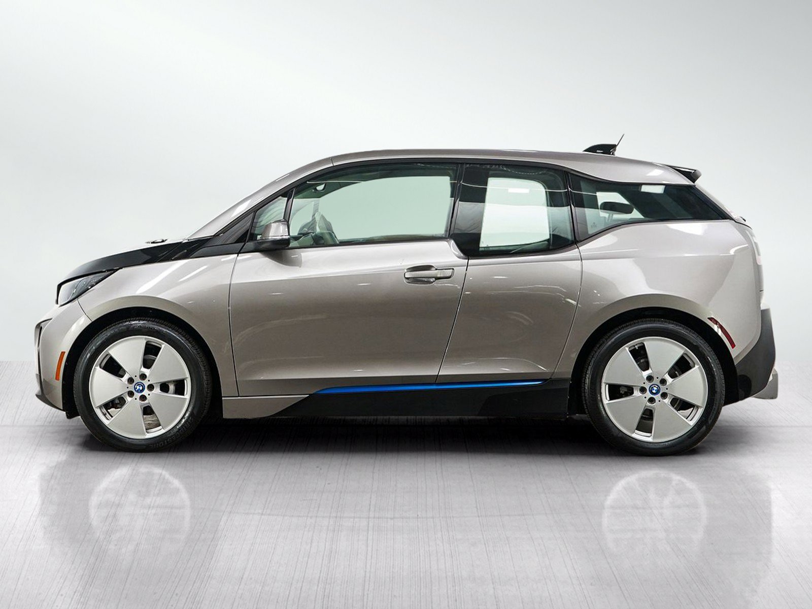 Used 2014 BMW i3 RWD image 3