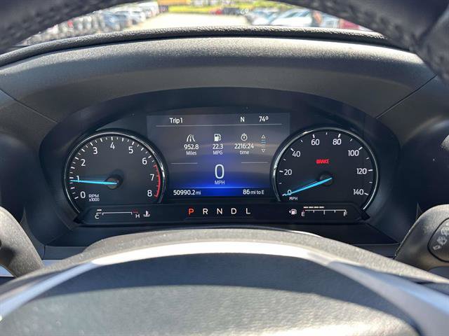 Used 2023 Ford Explorer XLT AWD/4WD image 16