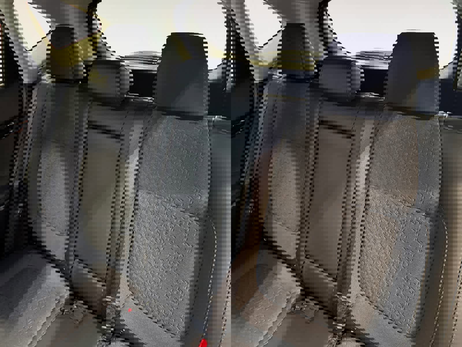 Used 2025 Kia Seltos S image 14