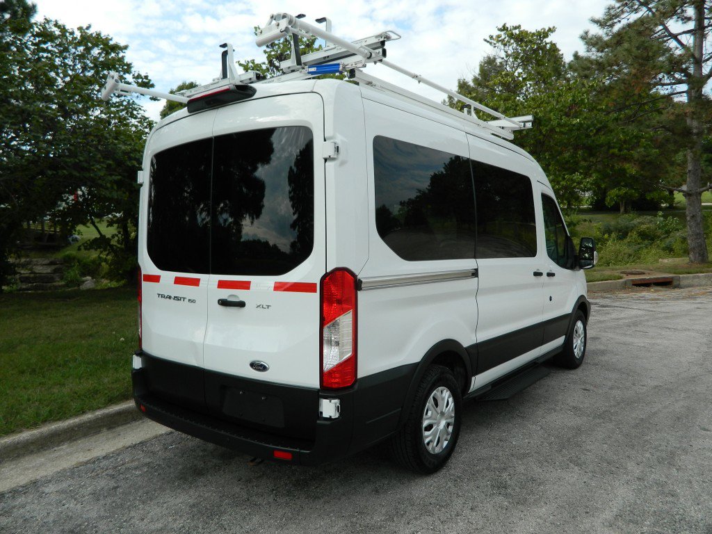 Used 2019 Ford Transit 150 XLT image 6
