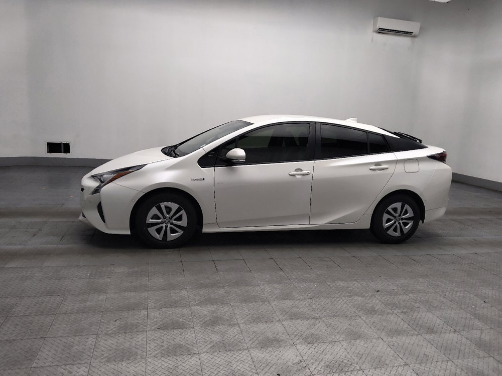 Used 2018 Toyota Prius Two w/ Prius Two Safety Plus Package FWD image 2