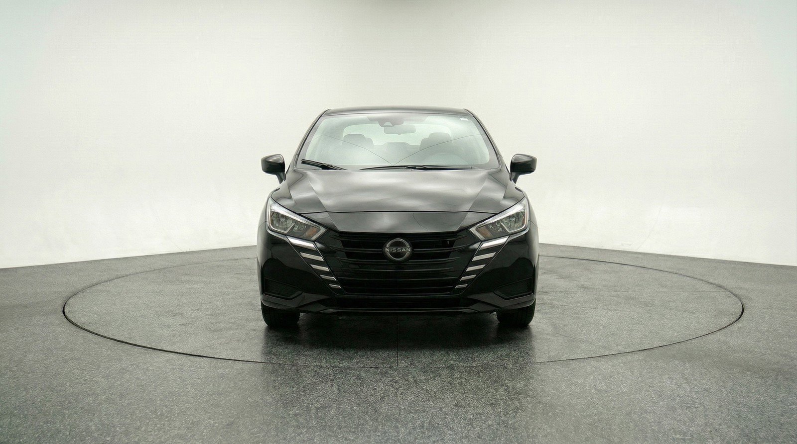 Used 2025 Nissan Versa SV FWD image 2