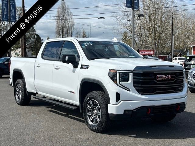 Used 2024 GMC Sierra 1500 AT4 w/ Technology Package AWD/4WD image 3