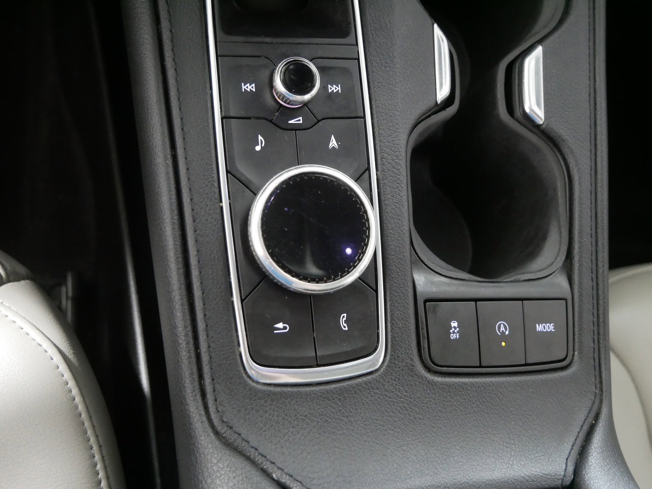 Used 2019 Cadillac XT4 Premium Luxury image 30