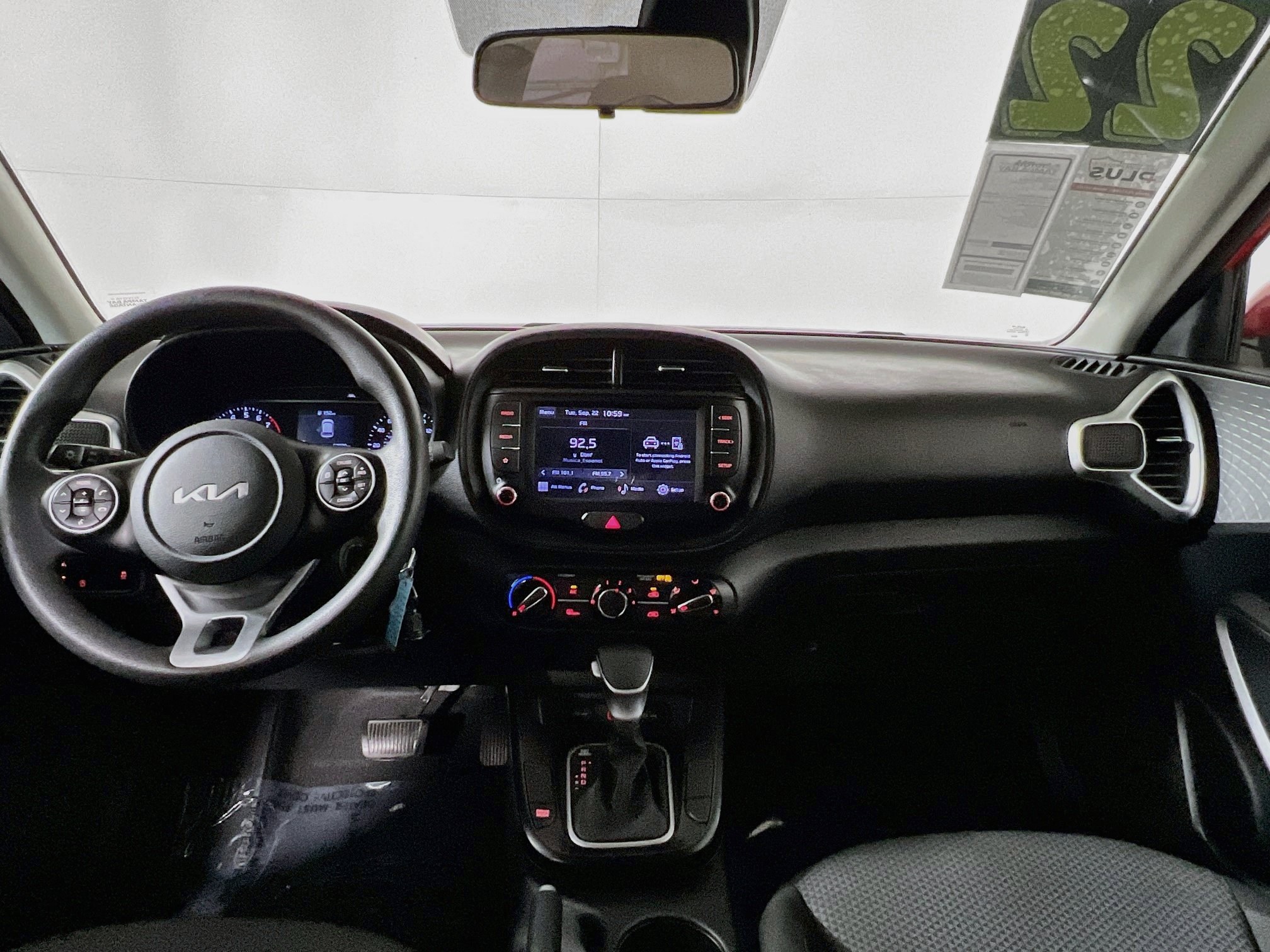 Used 2022 Kia Soul LX w/ Technology Package FWD image 29