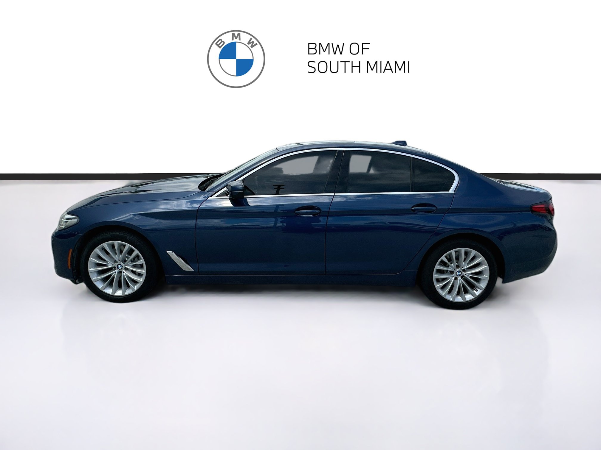 Used 2023 BMW 530i w/ Convenience Package RWD image 4