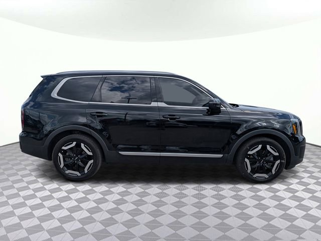 Used 2023 Kia Telluride EX image 3