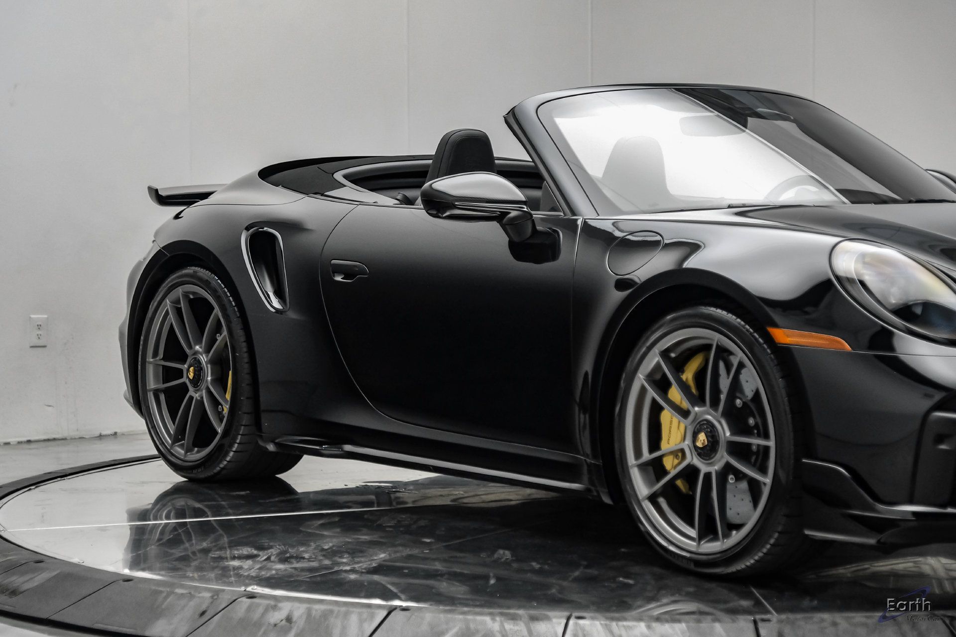Used 2025 Porsche 911 Turbo S w/ Exterior Sport Package AWD/4WD image 34