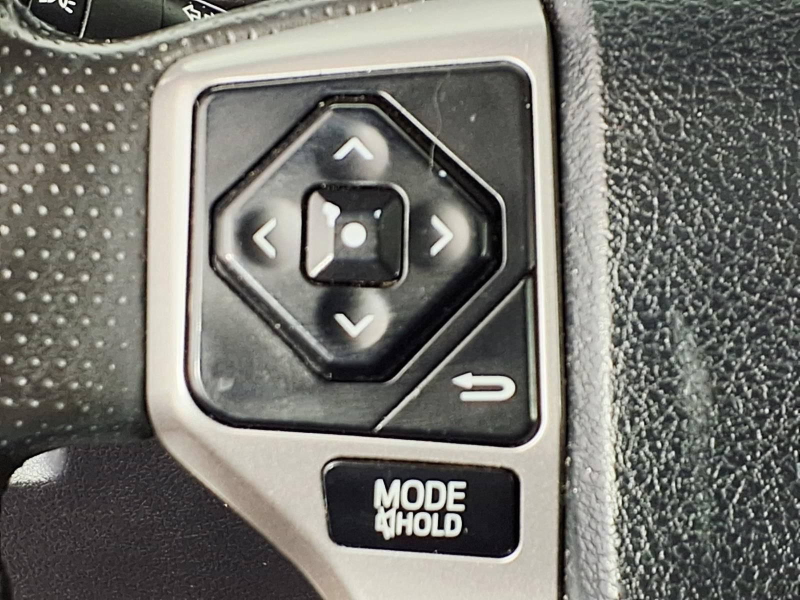 Used 2015 Toyota 4Runner SR5 Premium RWD image 17