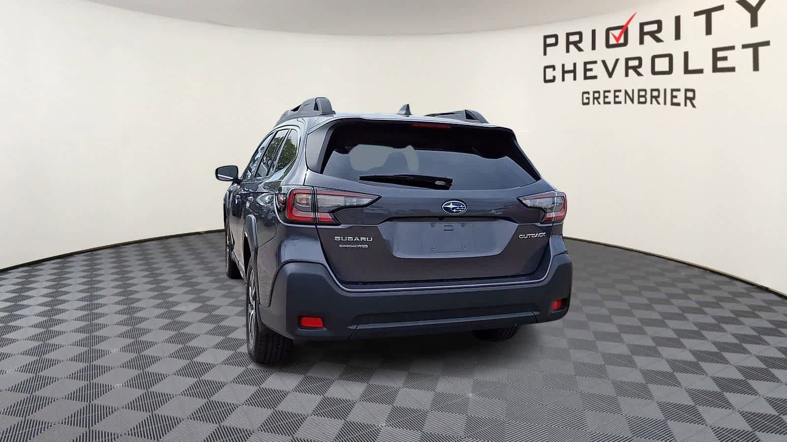Used 2024 Subaru Outback Premium AWD/4WD image 7