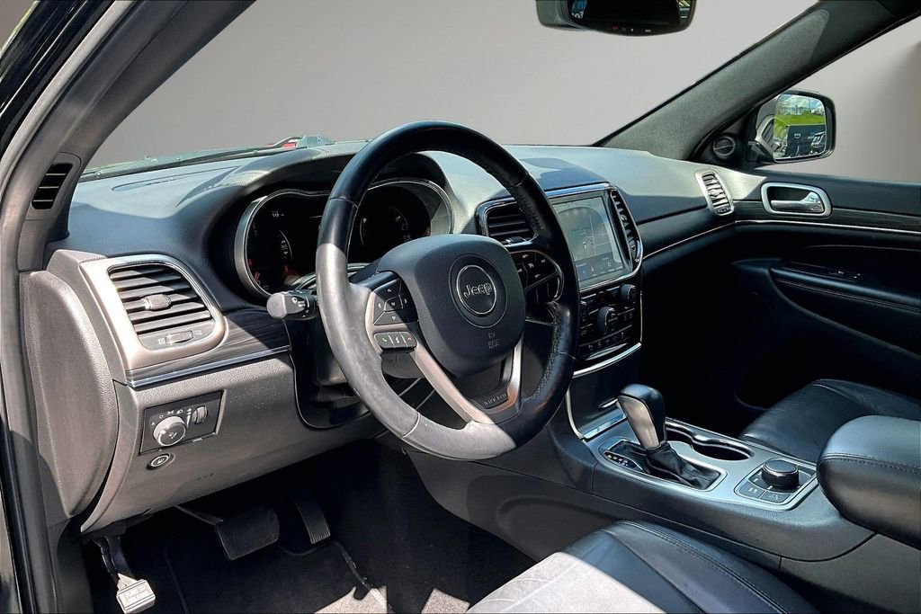 Used 2019 Jeep Grand Cherokee Limited AWD/4WD image 18