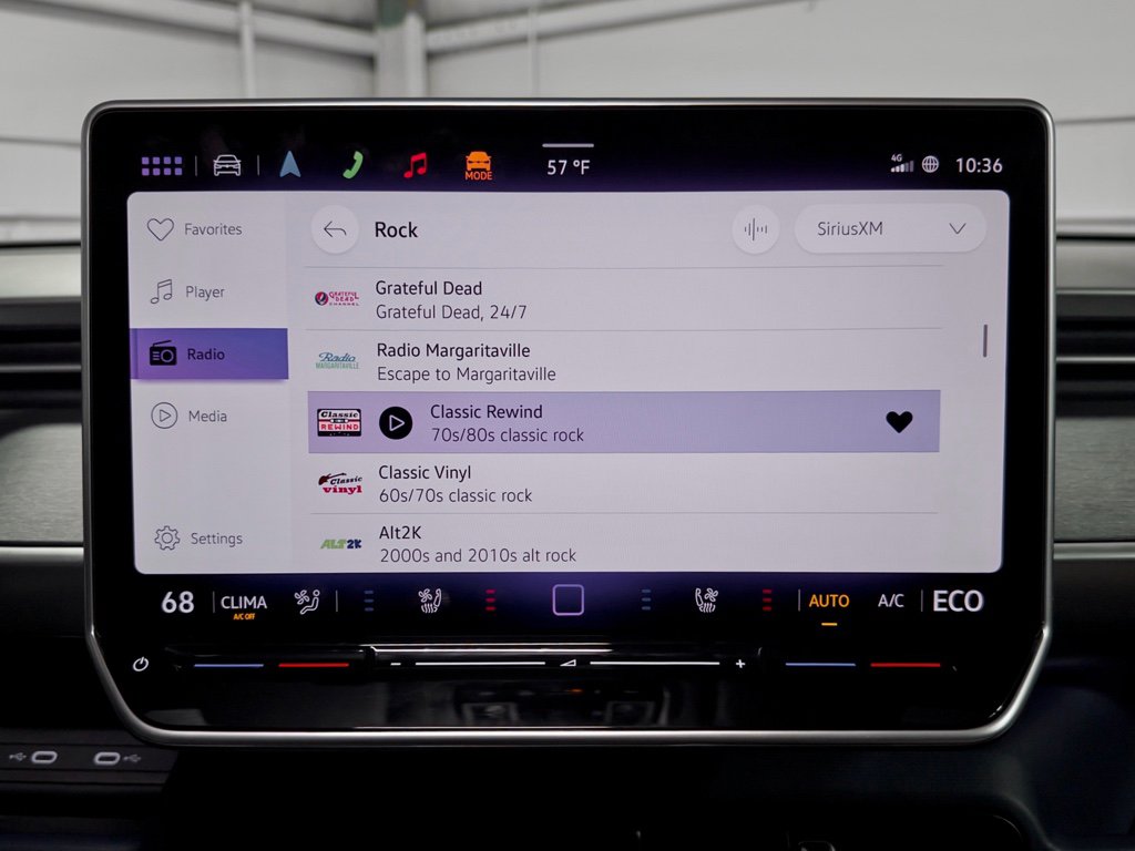 Used 2025 Volkswagen ID. Buzz Pro S image 11