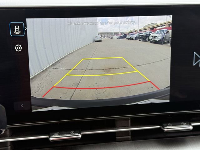 Used 2024 Hyundai Kona SEL image 16