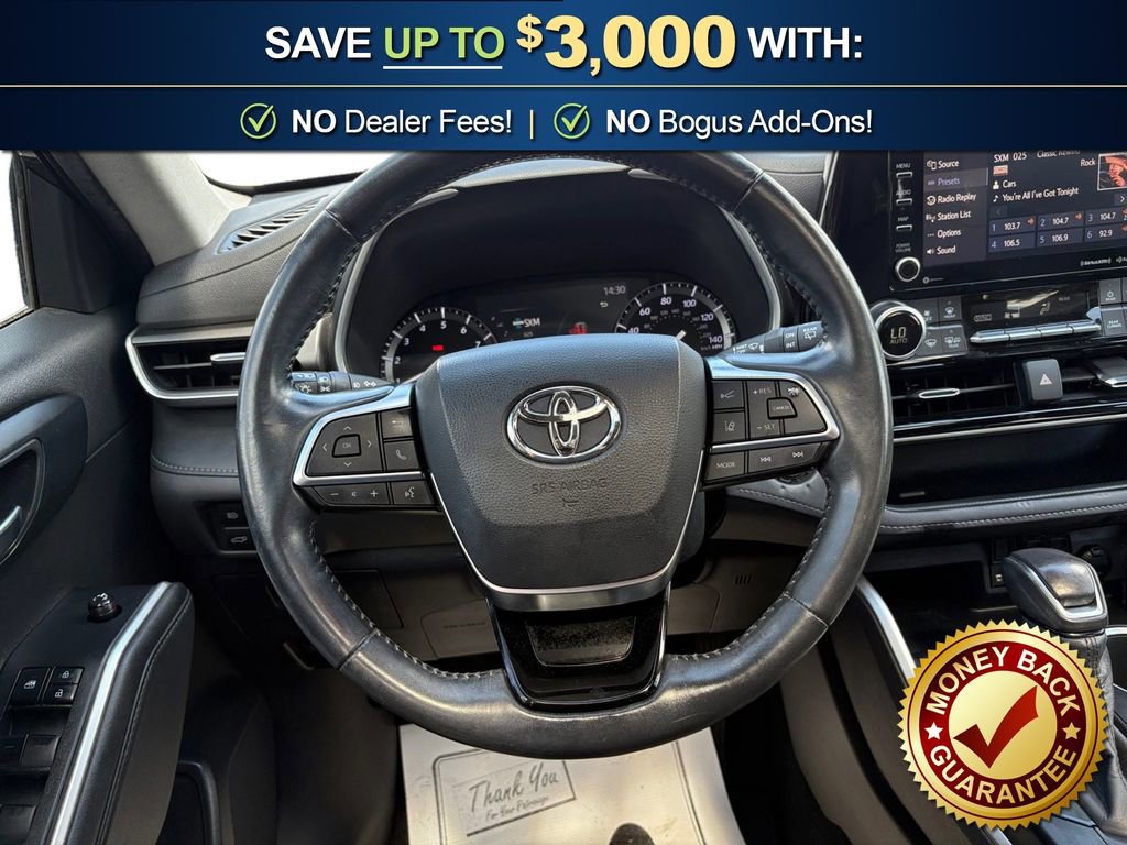 Used 2020 Toyota Highlander XLE FWD image 18