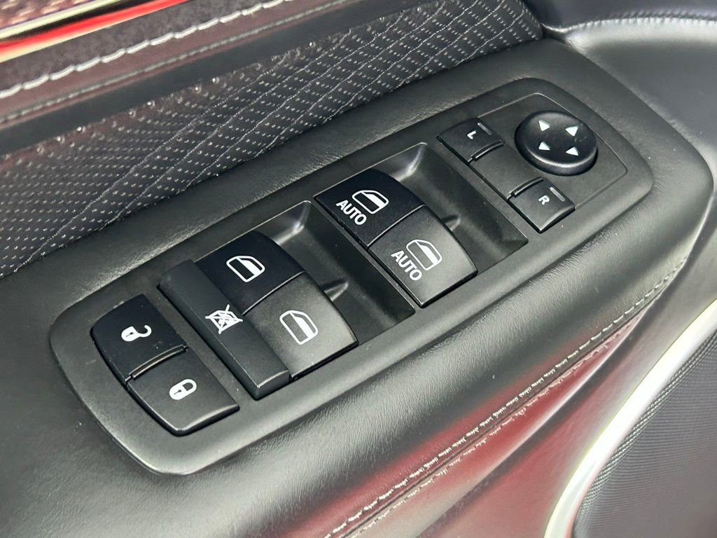 Used 2018 Jeep Grand Cherokee Trackhawk AWD/4WD image 42