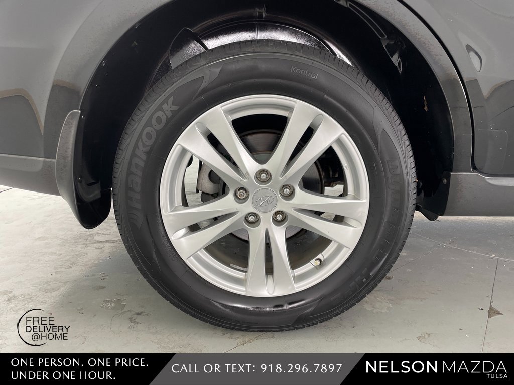 Used 2012 Hyundai Santa Fe Limited w/ Navigation Pkg 4 image 13