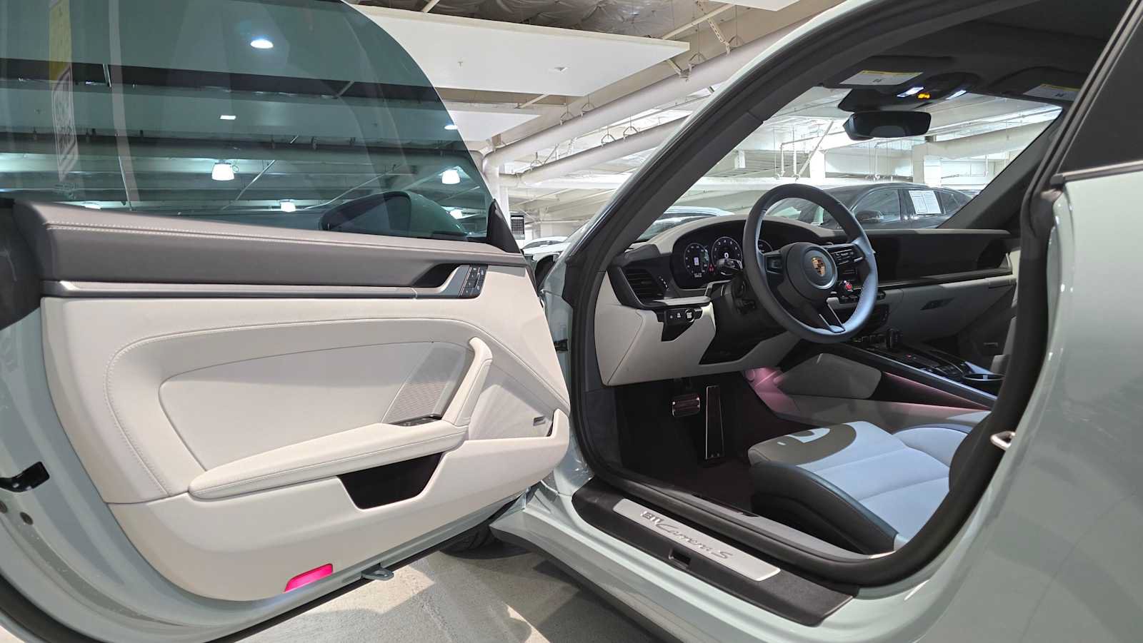 Used 2025 Porsche 911 Carrera S RWD image 16