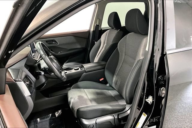 Used 2021 Nissan Rogue S AWD/4WD image 26