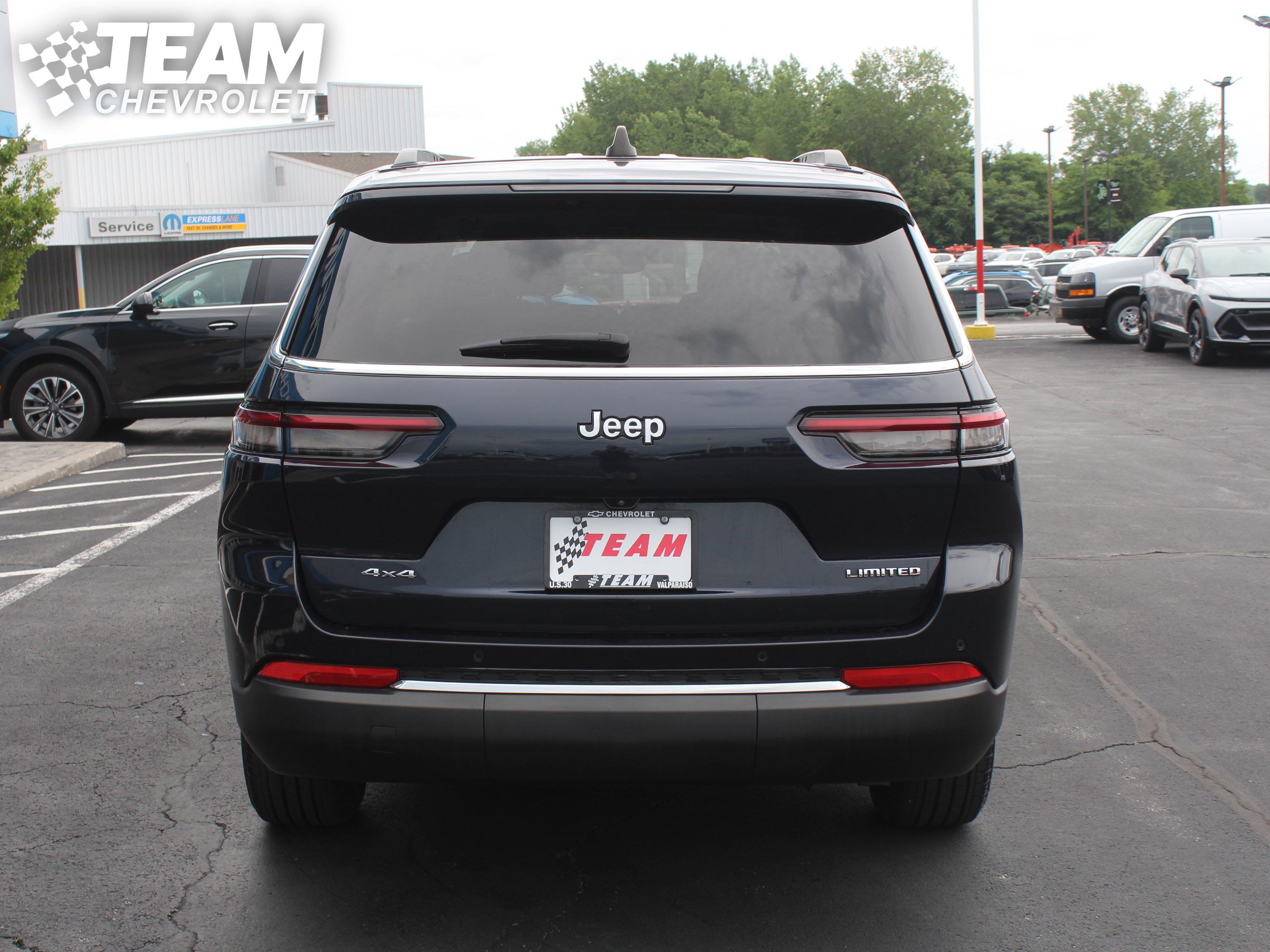 Used 2023 Jeep Grand Cherokee L Limited AWD/4WD image 5