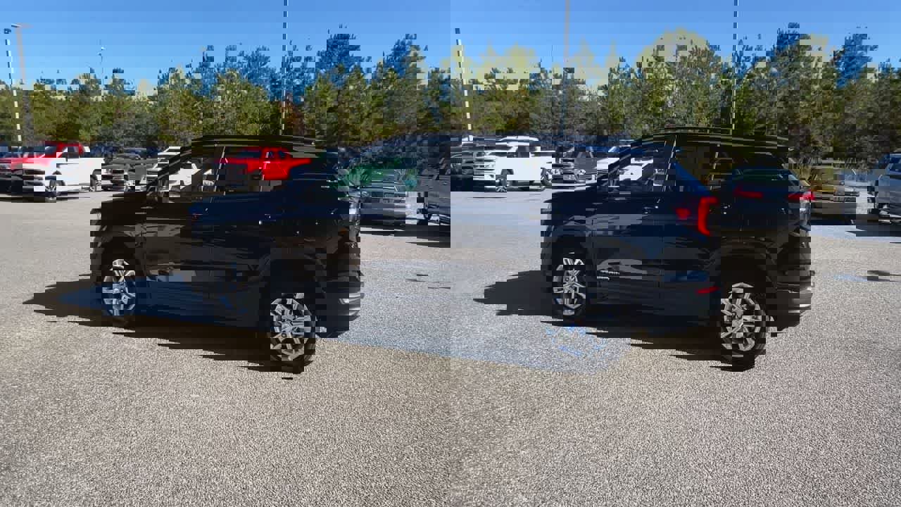 Used 2024 GMC Terrain SLE image 6