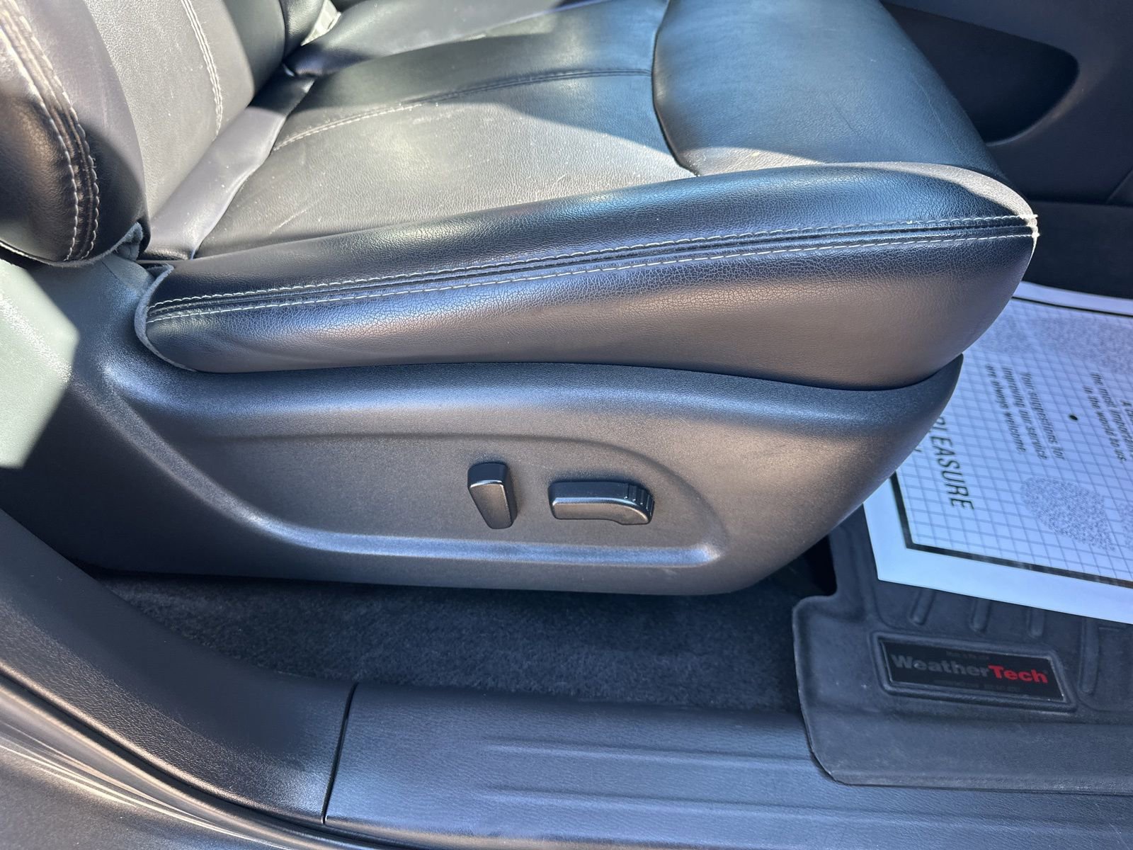 Used 2019 Nissan Pathfinder SL AWD/4WD image 41