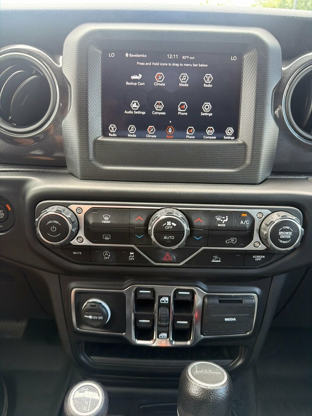 Used 2022 Jeep Gladiator Sport AWD/4WD image 18