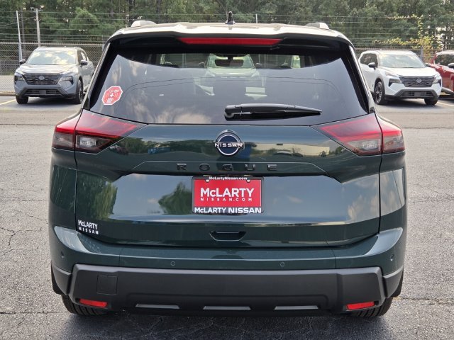 New 2026 Nissan Rogue Dark Armor FWD image 4