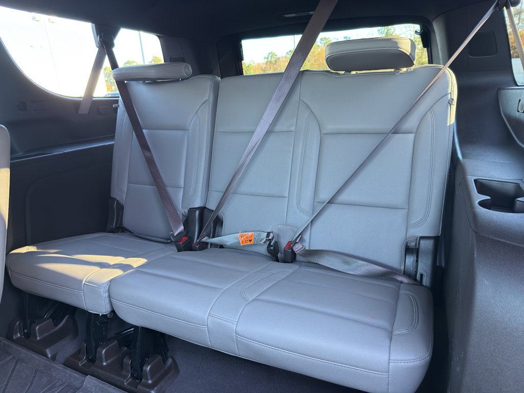 Used 2023 Chevrolet Suburban Z71 image 25