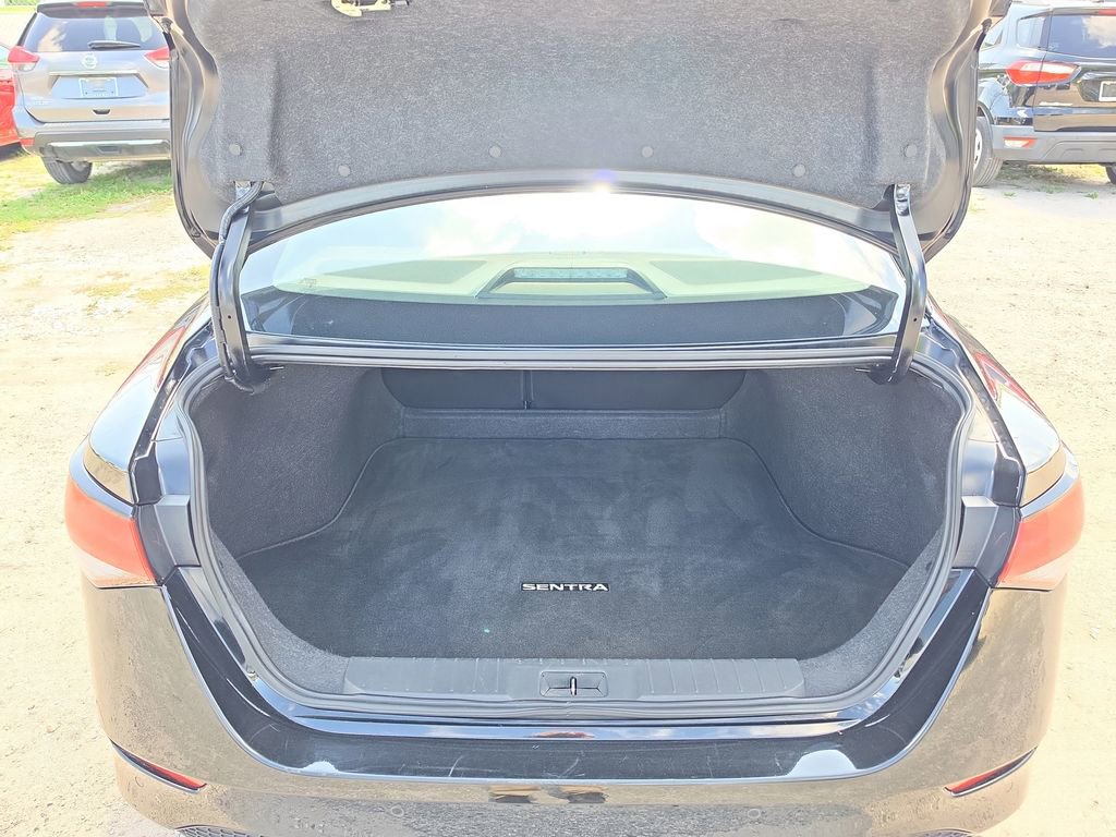 Used 2024 Nissan Sentra SV FWD image 7