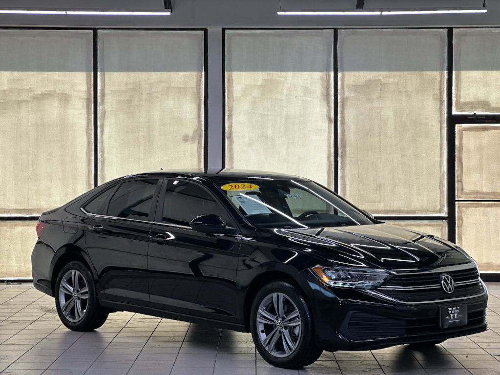 Used 2024 Volkswagen Jetta SE