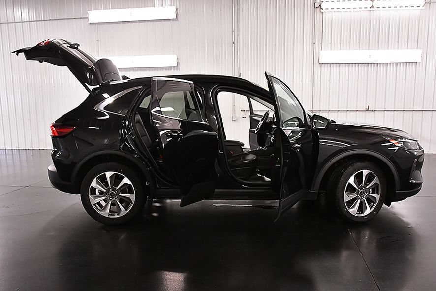 Used 2024 Ford Escape Platinum AWD/4WD image 32