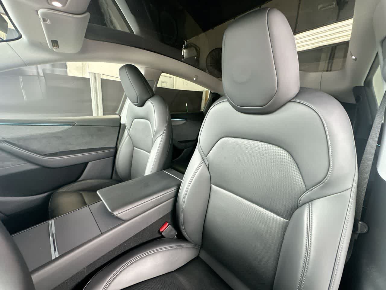 Used 2026 Tesla Model Y AWD image 14