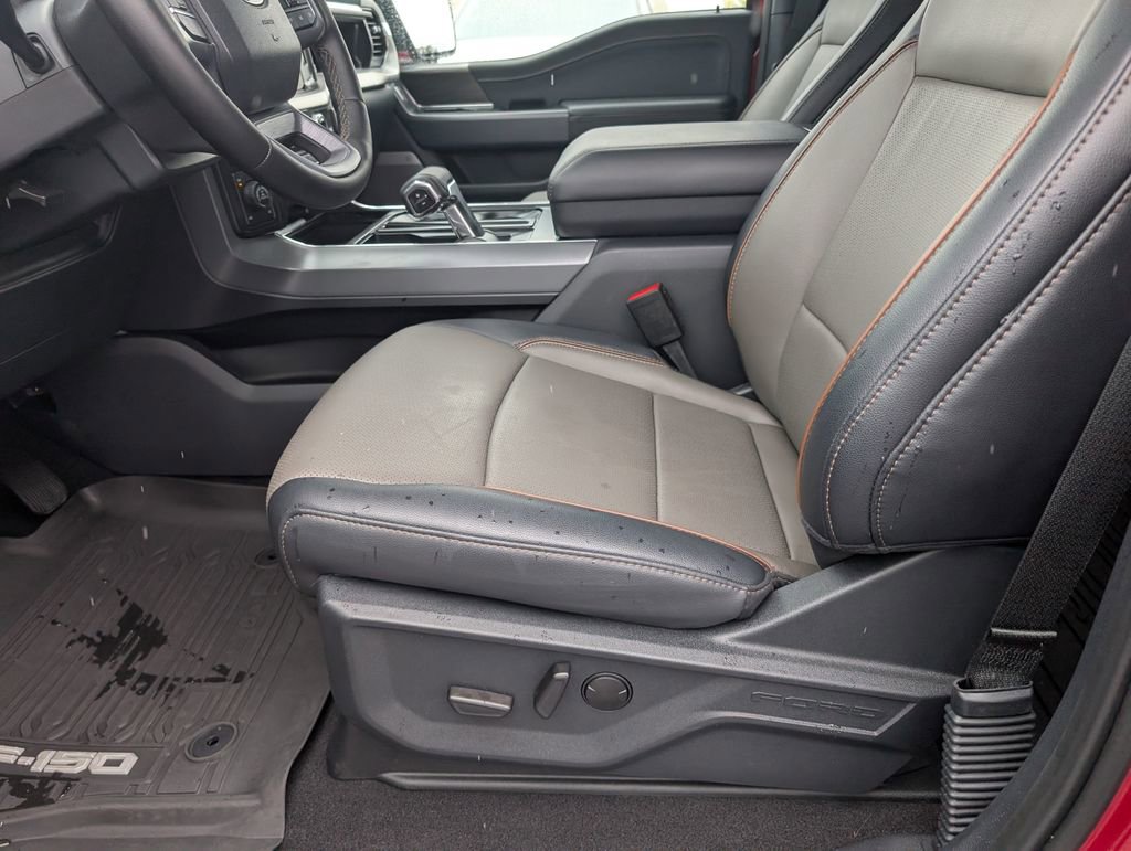 Used 2025 Ford F150 Lariat w/ Equipment Group 501A Mid image 11
