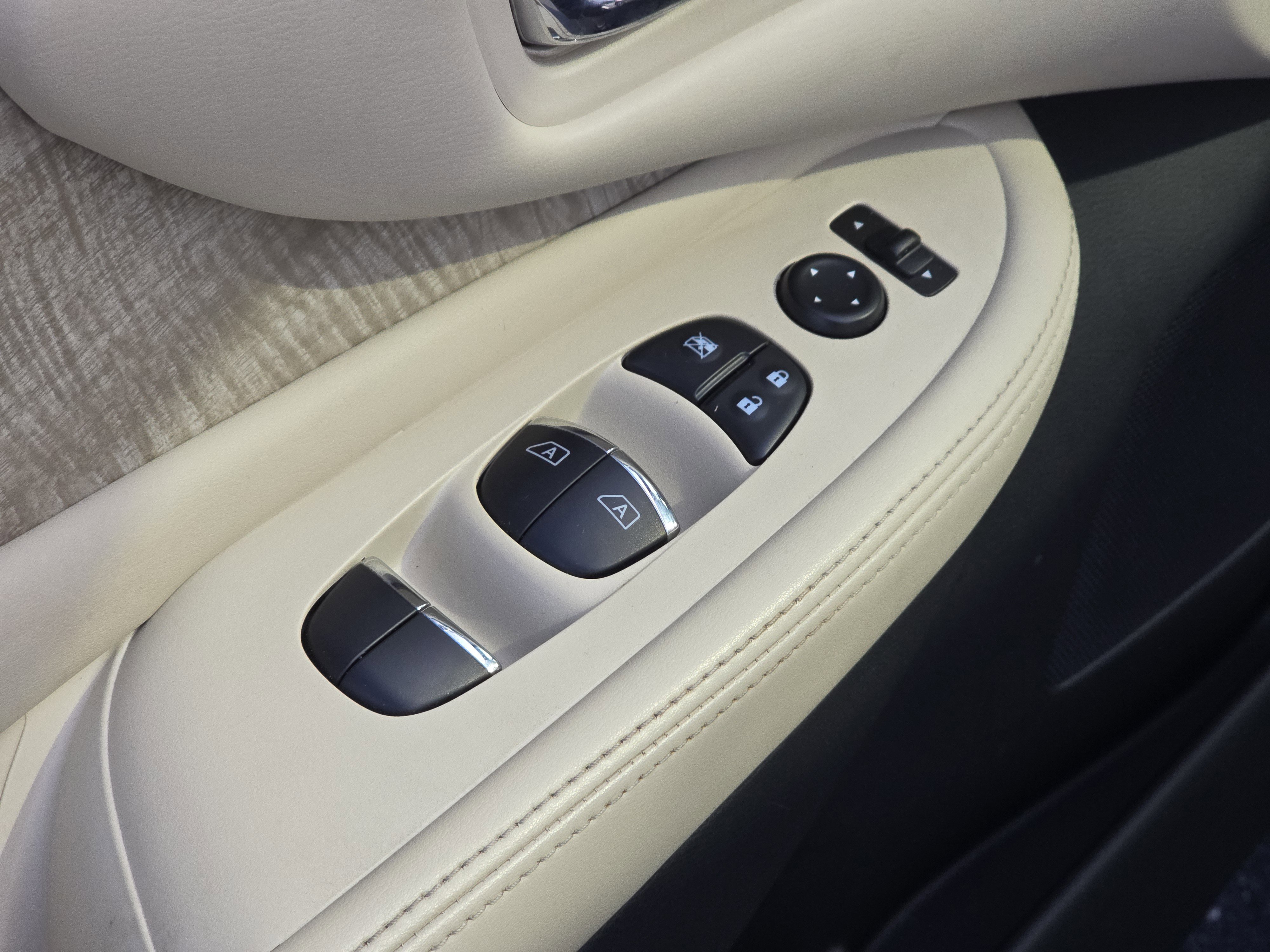 Used 2021 Nissan Murano SL w/ SL Moonroof Package image 32