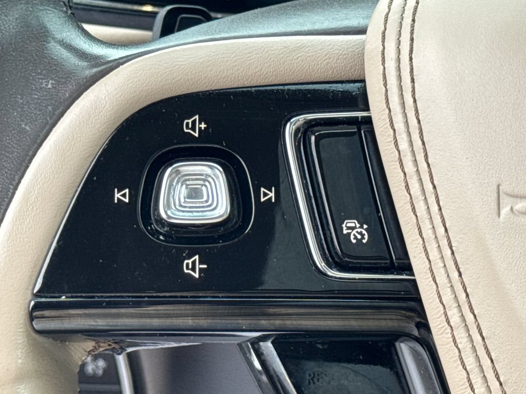Used 2020 Lincoln Aviator Reserve w/ Equipment Group 201A AWD/4WD image 38