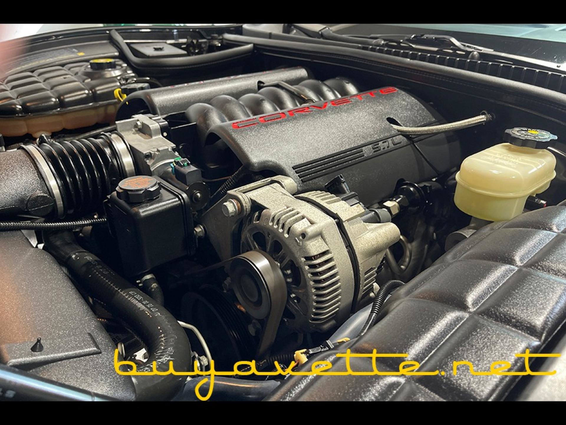 Used 2001 Chevrolet Corvette Convertible w/ Preferred Equipment Group2 RWD image 27