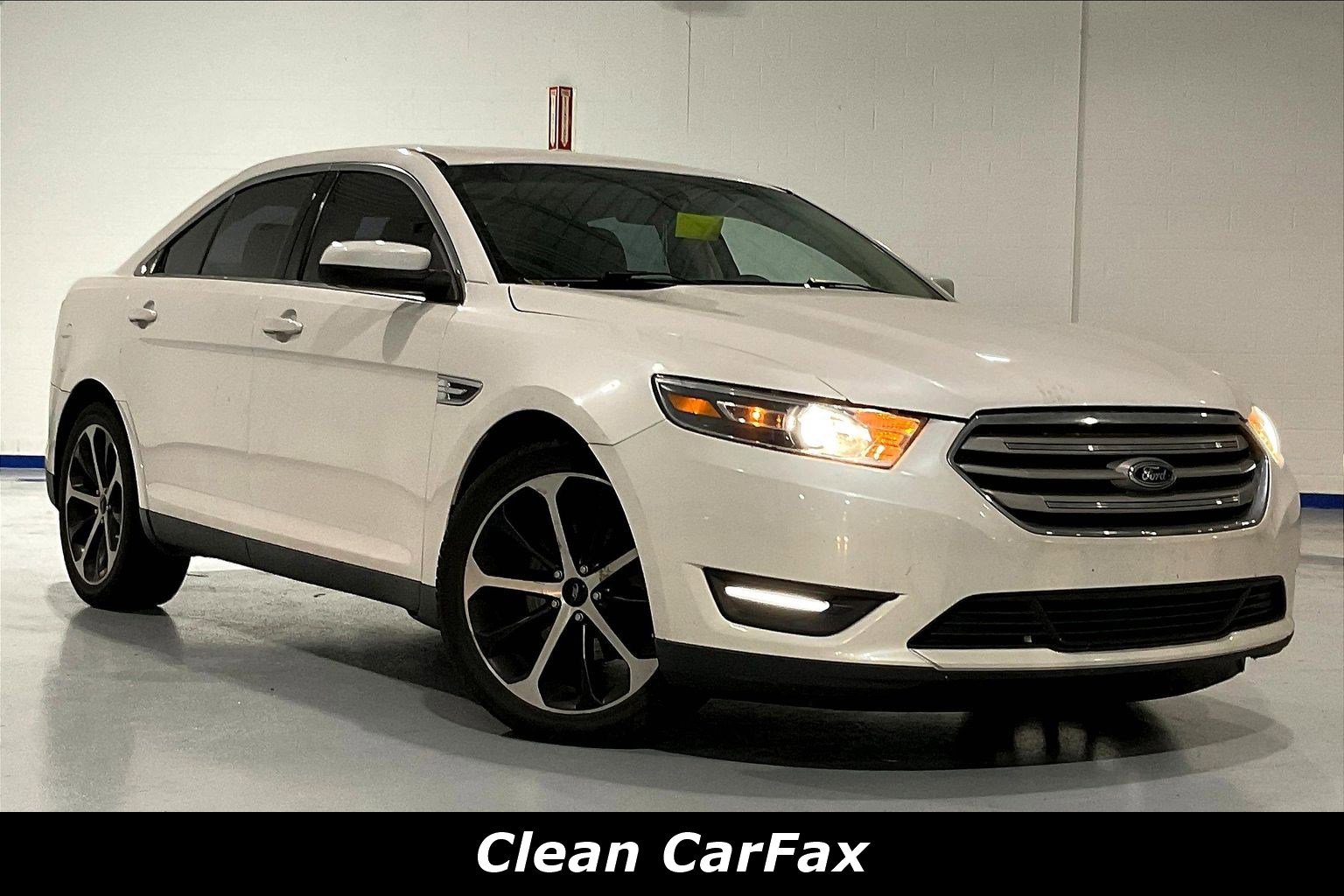 Used 2016 Ford Taurus SEL w/ Equipment Group 201A FWD image 2