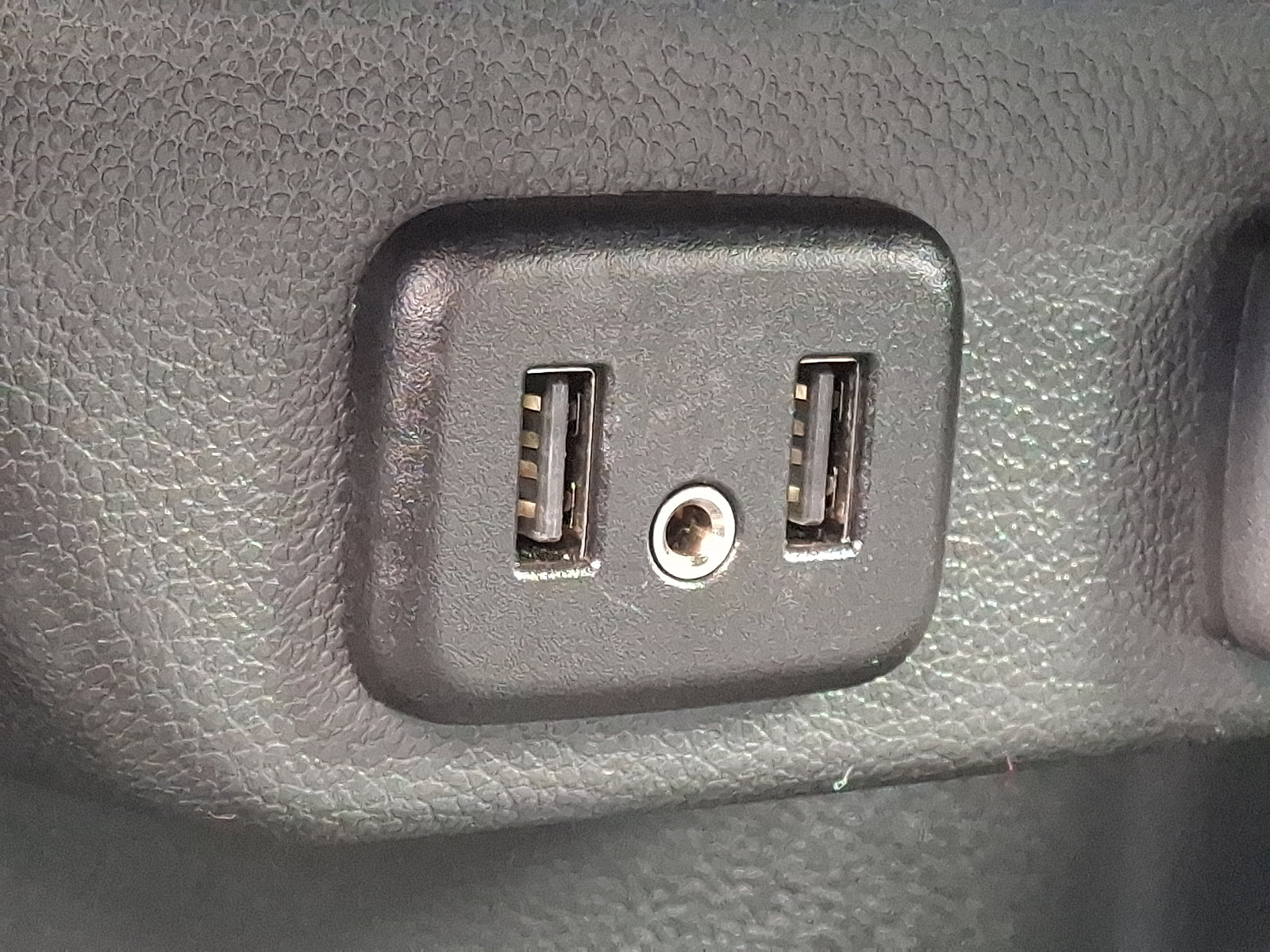 Certified 2023 Chevrolet Traverse LT image 25