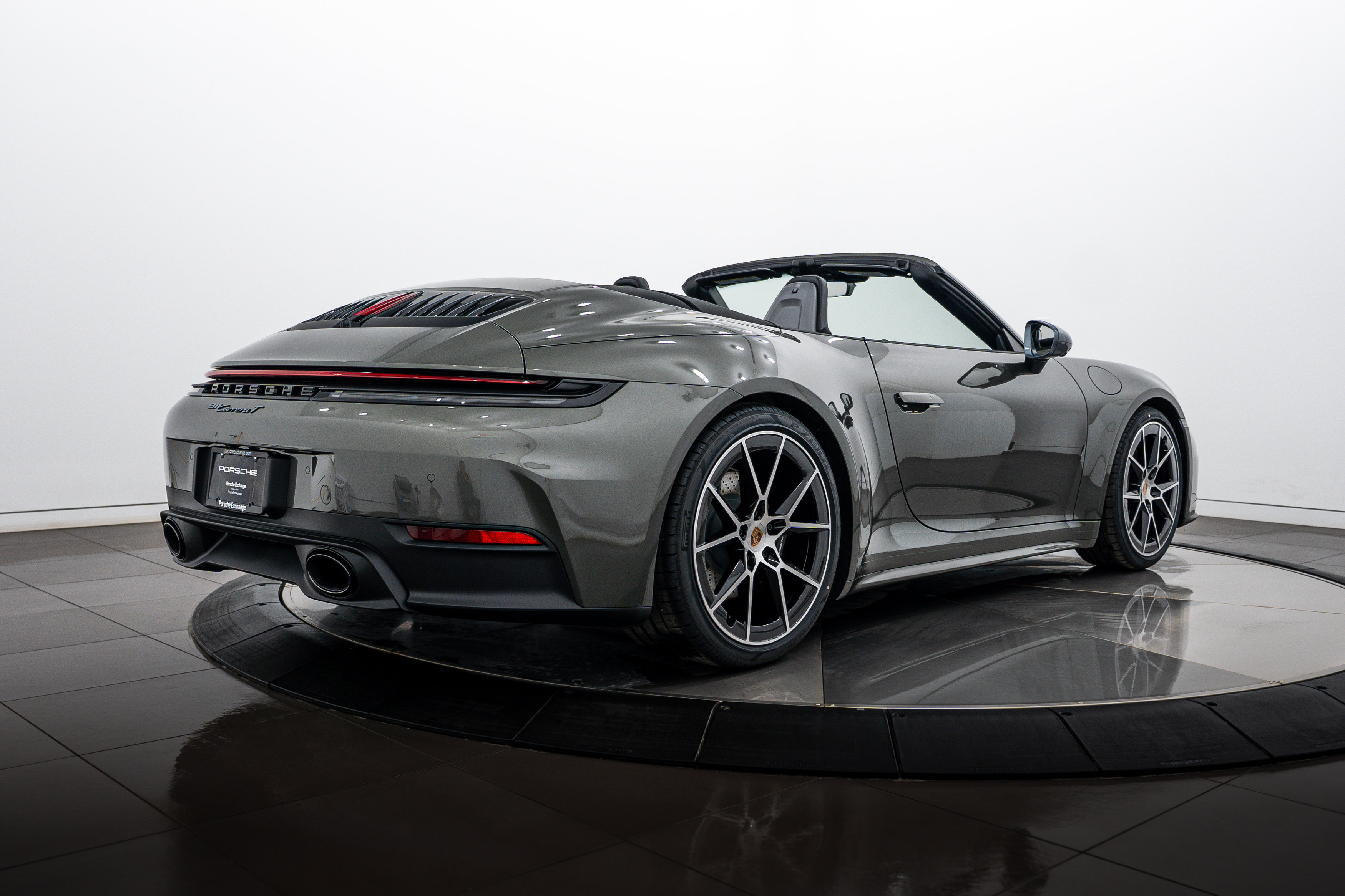 New 2026 Porsche 911 Carrera T image 7
