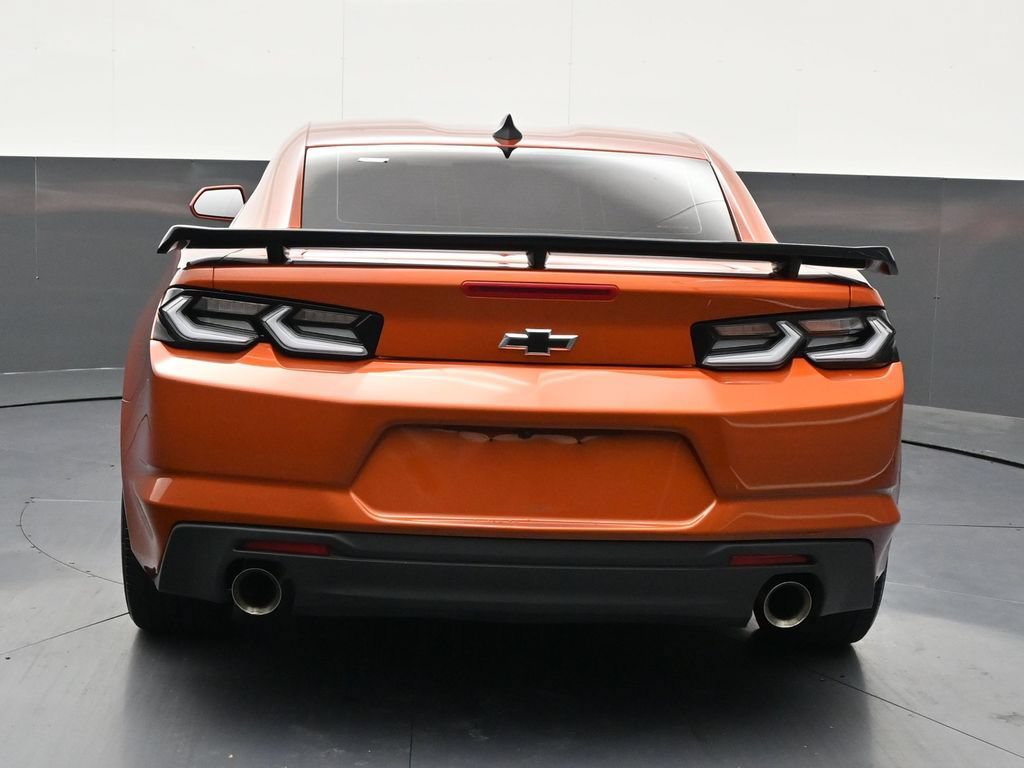 Used 2024 Chevrolet Camaro LT RWD image 4