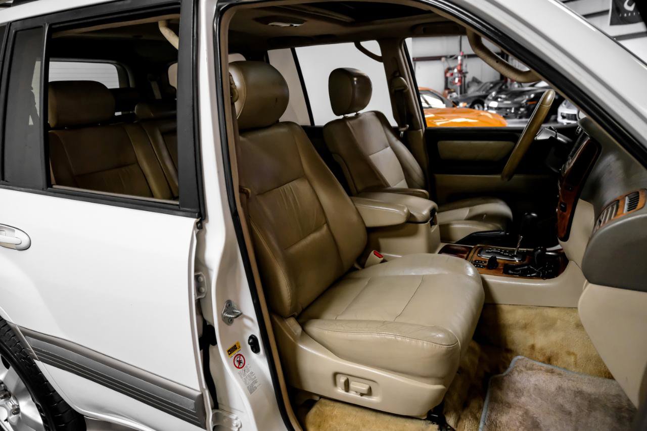 Used 2003 Toyota Land Cruiser AWD/4WD image 30