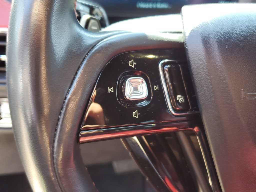 Used 2023 Lincoln Corsair Reserve AWD/4WD image 21