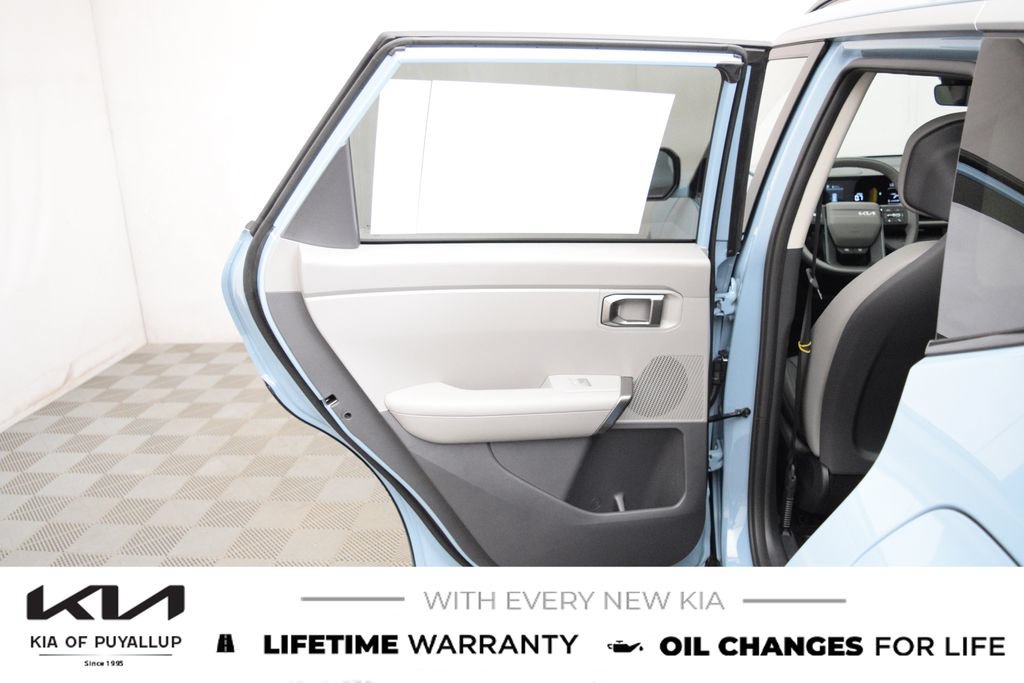 New 2027 Kia Seltos EX w/ EX Panoramic Sunroof Package AWD/4WD image 11