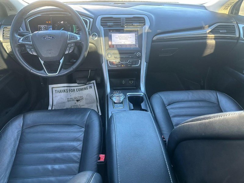 Used 2018 Ford Fusion SE w/ Fusion SE Technology Package image 11