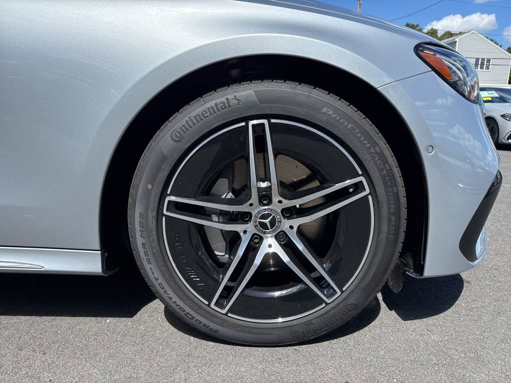 New 2026 Mercedes-Benz E 350 4MATIC Sedan image 9