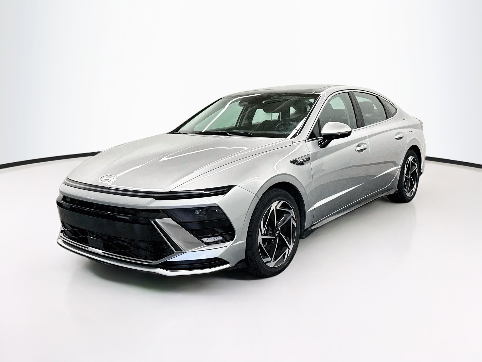 Used 2025 Hyundai Sonata SEL FWD image 3