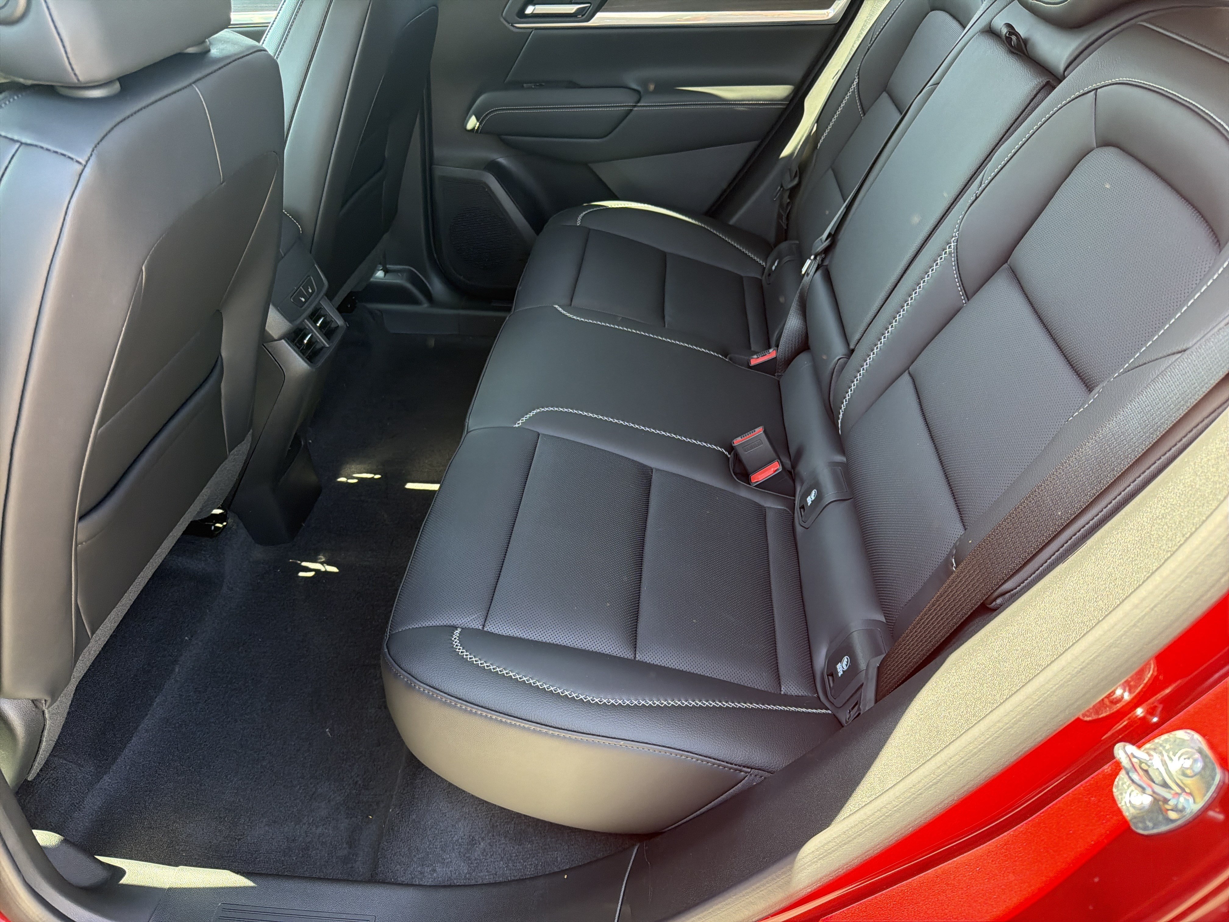 New 2026 GMC Terrain Denali AWD/4WD image 21
