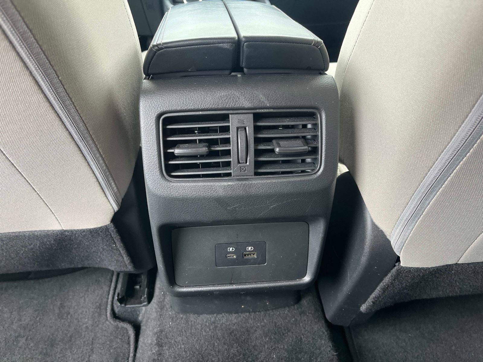 Certified 2023 Nissan Rogue SV image 17