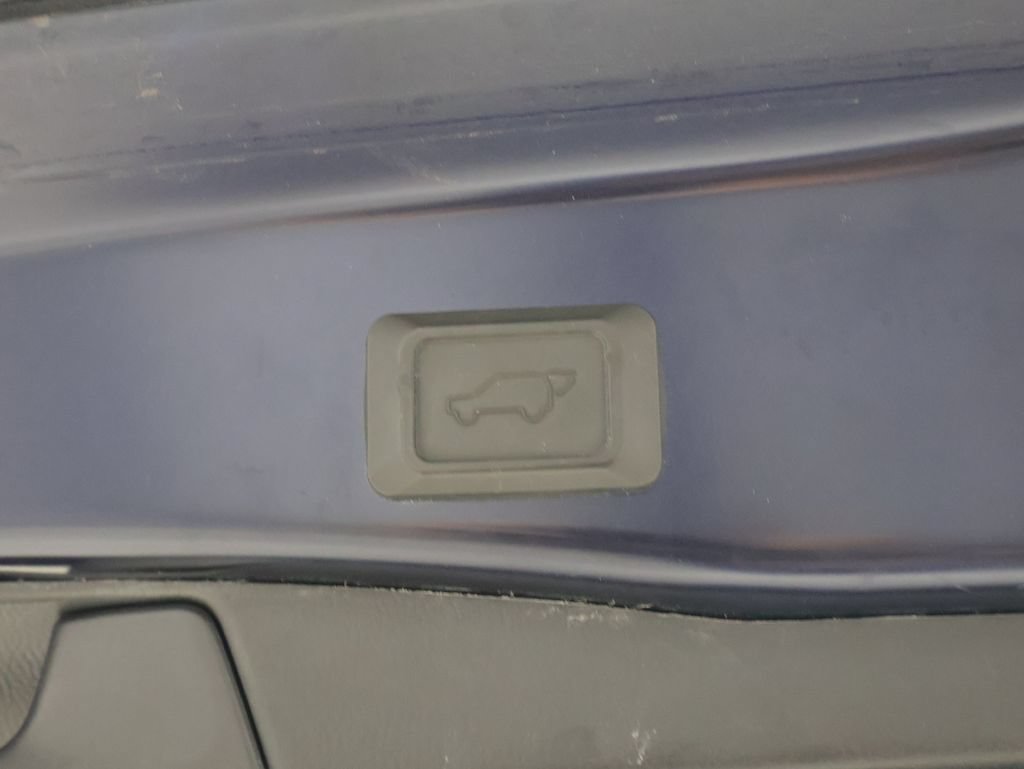 Used 2022 Toyota RAV4 XLE w/ Convenience Package AWD/4WD image 22