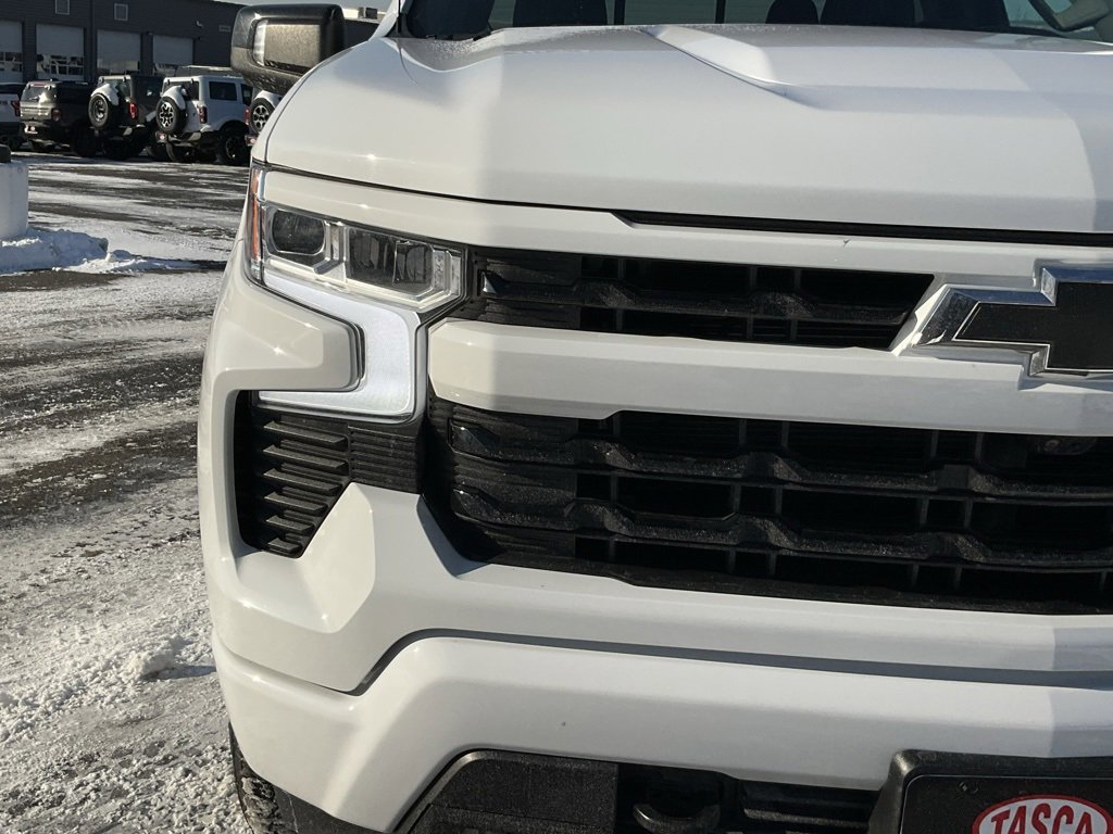 Used 2023 Chevrolet Silverado 1500 RST w/ Convenience Package II image 2